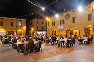 0019La Piazza del Torneo (13)